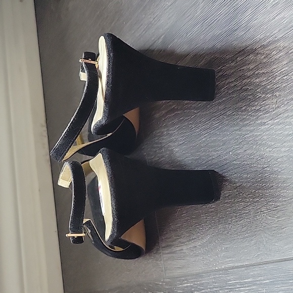 Valleverde Suede Sling Backs - Picture 6 of 6